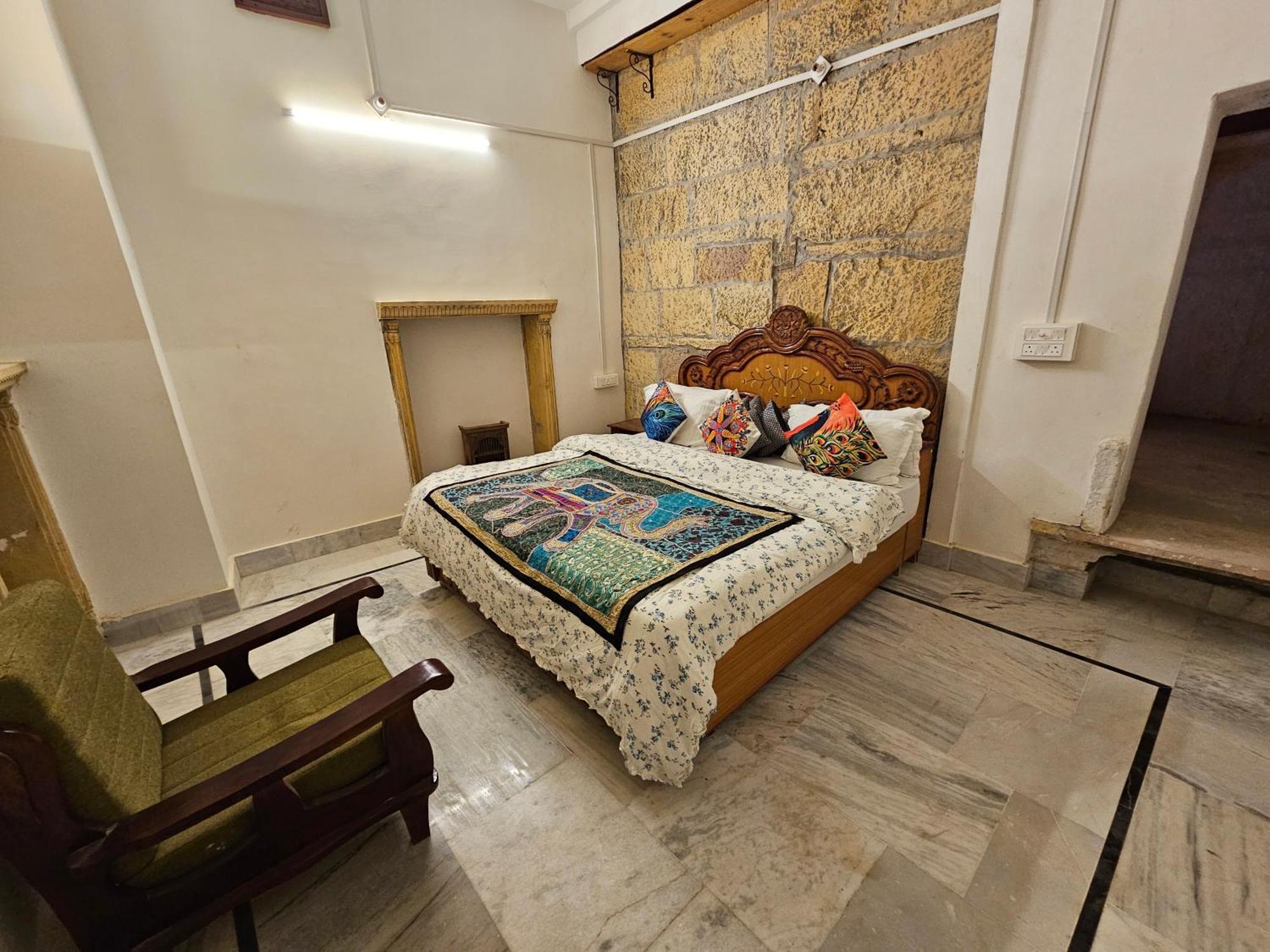 Desert Haveli Guest House Джайсалмер Номер фото